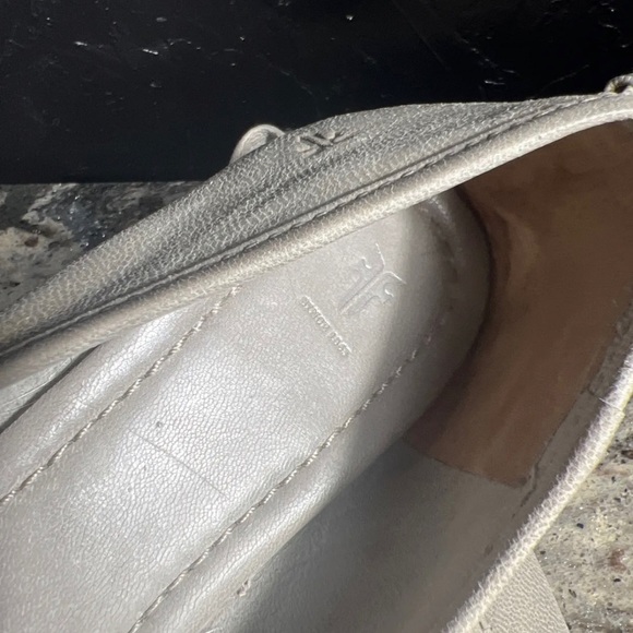 Frye Regina Ballet Flats Ash Gray Tan Women's Size 8.5 EUC leather - Picture 11 of 11